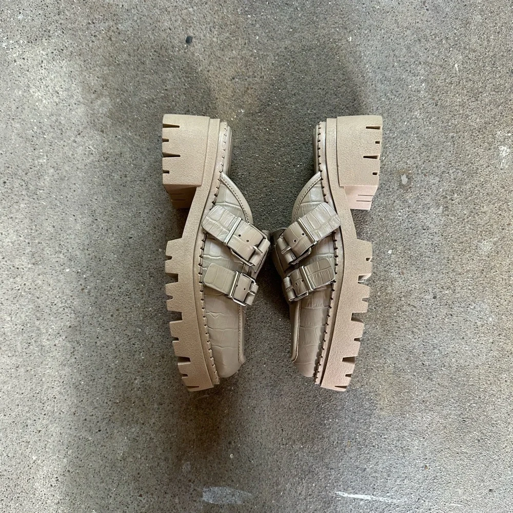 Free People Buckle Lyra Lug Loafer in Mink Size 36 Clogs Shoes Bohemian Slip Ons - Picture 3 of 7
